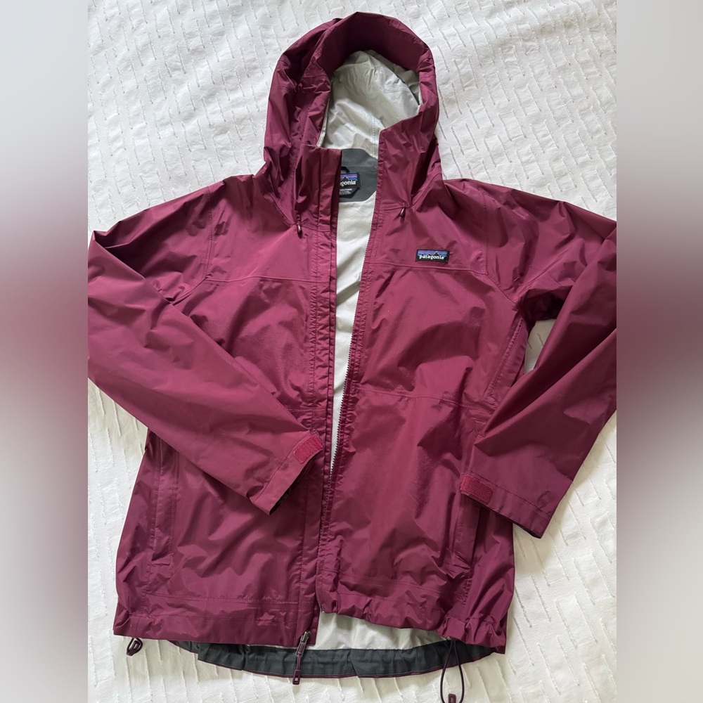 Patagonia Rain Shell Jacket Maroon Women’s Medium